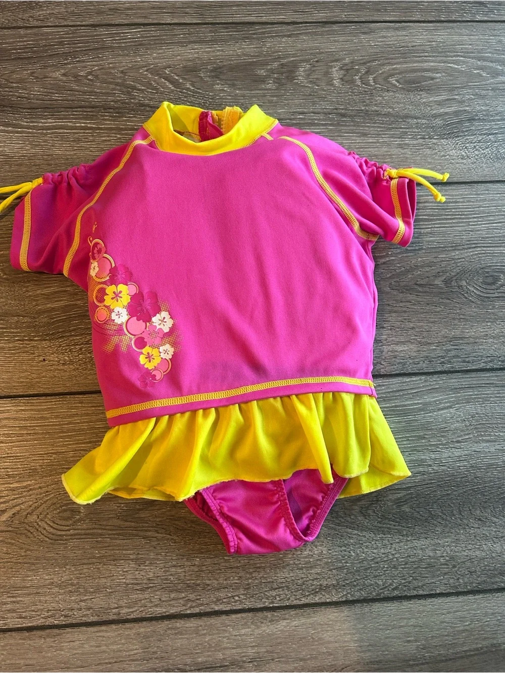 Girls Speedo UV Flotation Suit S/M Pibk Yellow Lifejacket Swimsuit